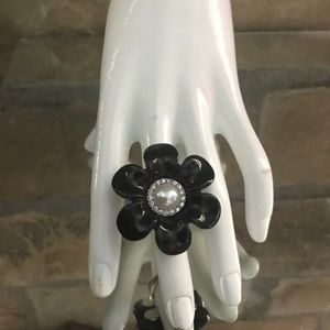 Huge Black Resin Pearl Flower Ring